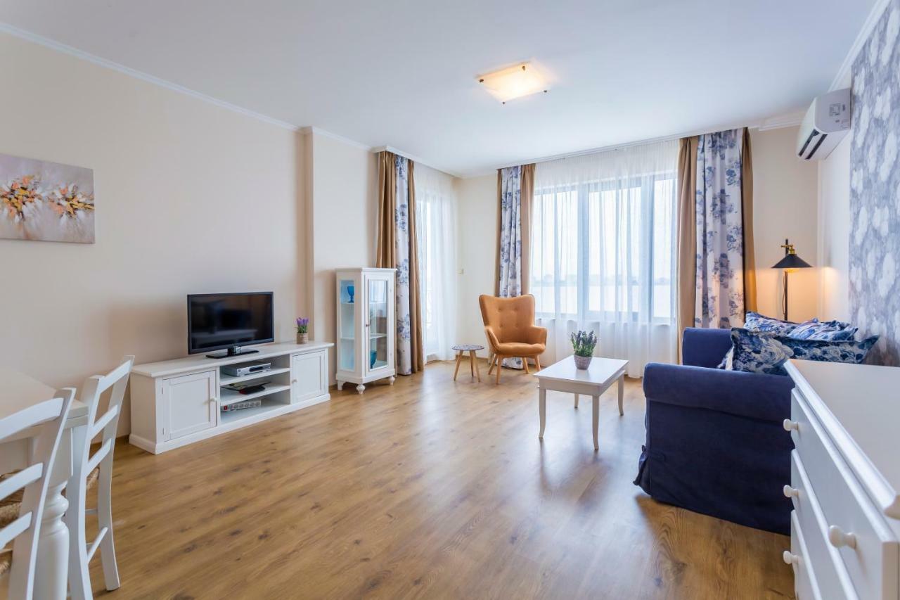 Gardenia Beach Palace Aparthotel Pomorie Exterior photo