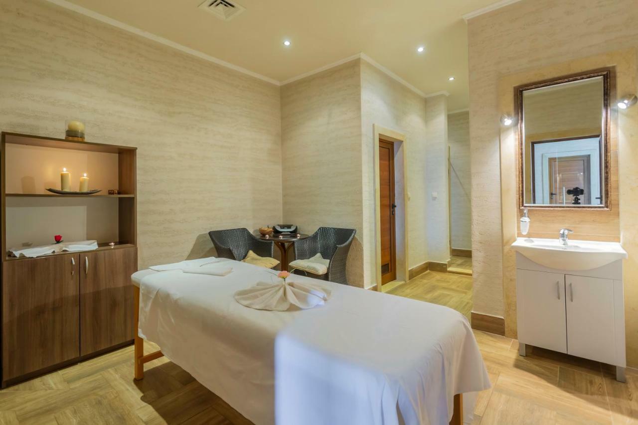 Gardenia Beach Palace Aparthotel Pomorie Exterior photo